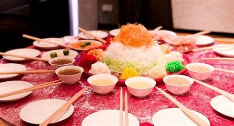 牛人魚生|ユーシェン（Yu Sheng）ってどんな食べ物？